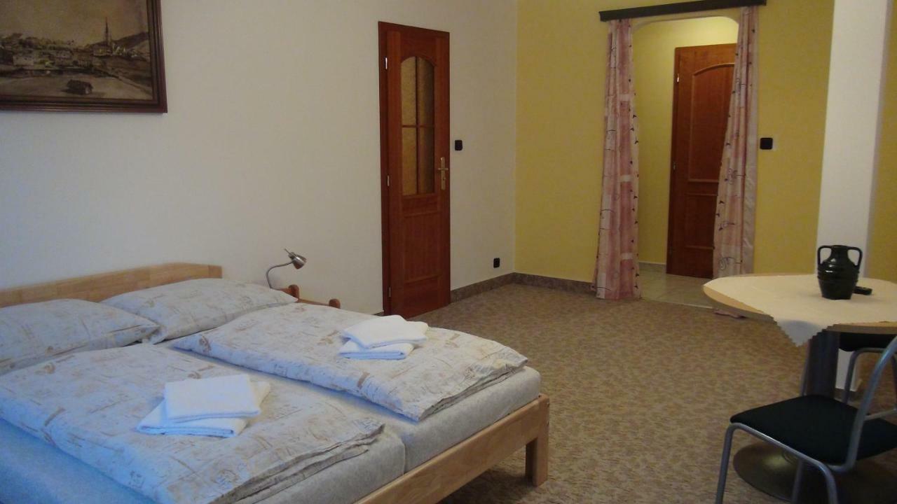 Apartmany Florian Frymburk Eksteriør billede
